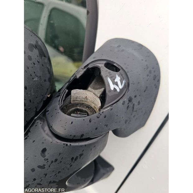 2006 رينو Trafic-45809277