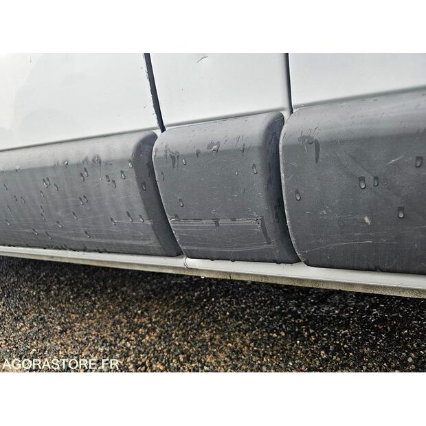 2006 رينو Trafic-45809279