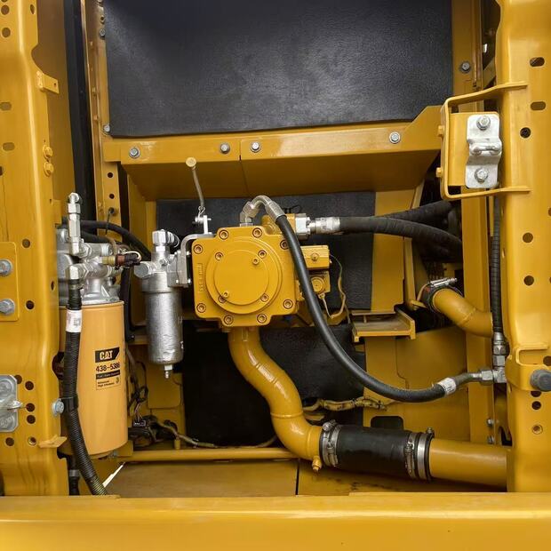 2024 كاتربيلر 323-45809497