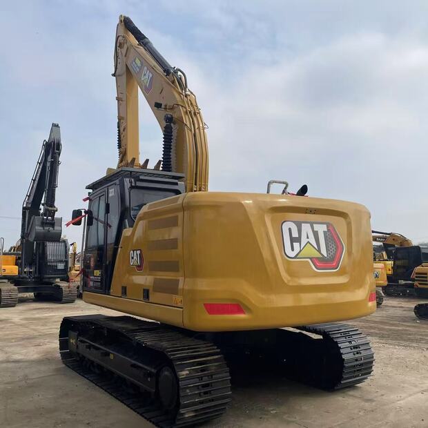 2024 كاتربيلر 323-45809499