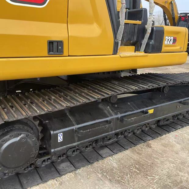 2024 كاتربيلر 323-45809501