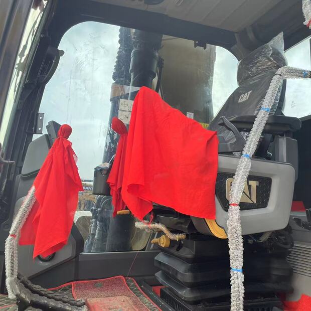 2024 كاتربيلر 323-45809505