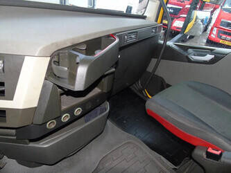 2013-volvo-fh-1428639-45809624