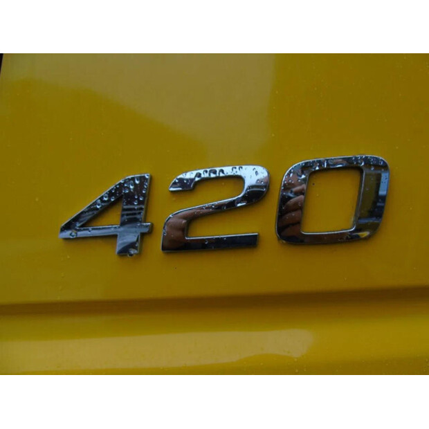 2013 فولفو FH-45809626