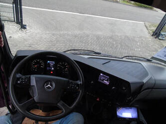 2014-mercedes-benz-antos-45809702