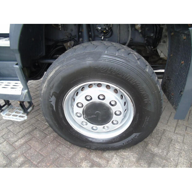 2017 فولفو FMX-45809727