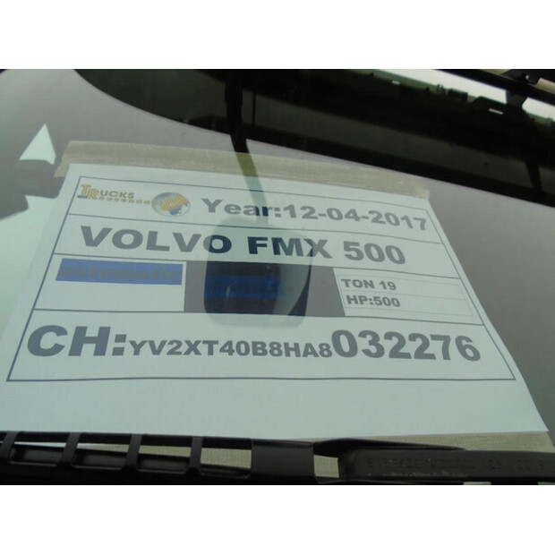 2017 فولفو FMX-45809733