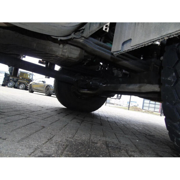 2017 فولفو FMX-45809735