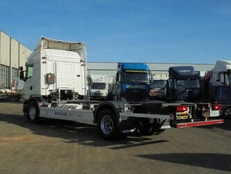 2016-scania-g340-1428644-45809781