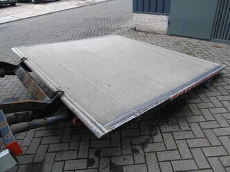 2012-iveco-eurocargo-1428649-45809924