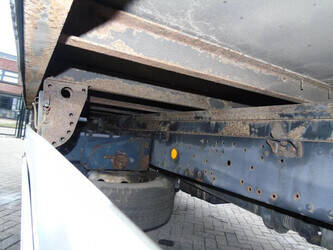 2012-iveco-eurocargo-1428649-45809934