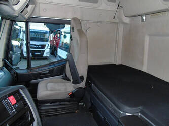 2017-iveco-stralis-1428654-45810143