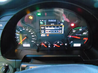 2017-iveco-stralis-1428654-45810156