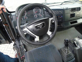 2006-man-tga-1428655-45810212