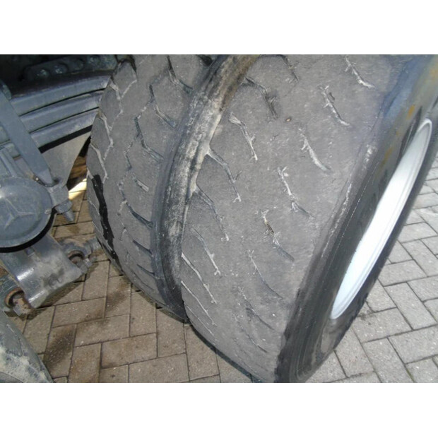 2022 Mercedes-Benz Arocs-45810232