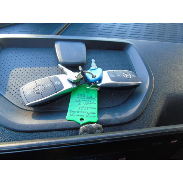 2022 Mercedes-Benz Arocs-45810252