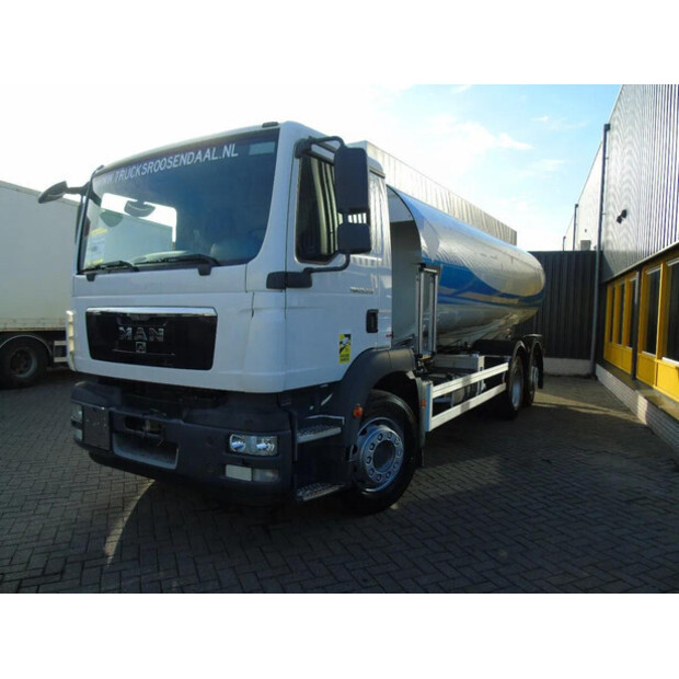 2011 MAN TGM-45810268