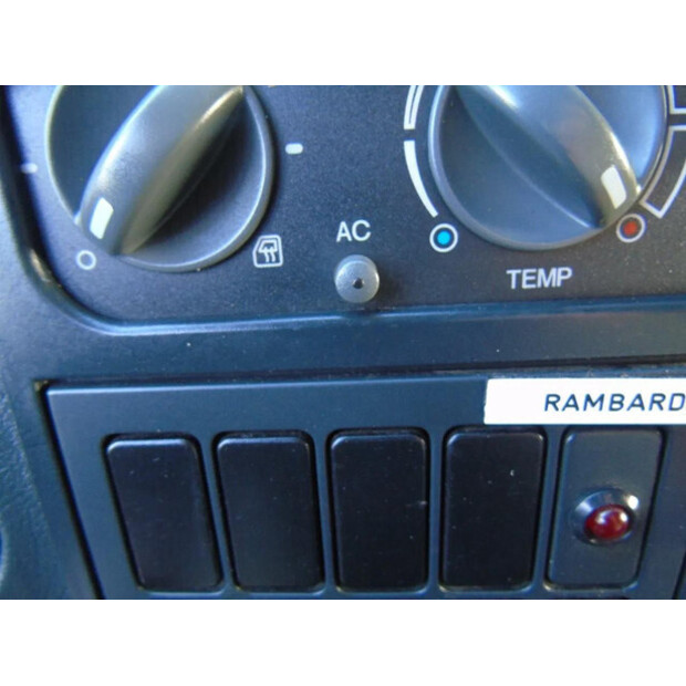 2011 MAN TGM-45810303