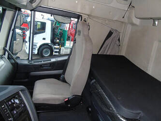 2018-iveco-stralis-1428659-45810350