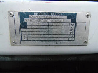 2014-renault-kerax-45810395