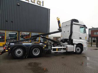 2024-mercedes-benz-actros-45810412