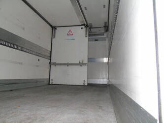 2014-mercedes-benz-antos-1428665-45810605