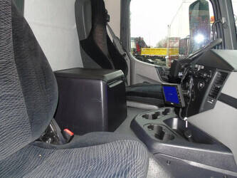 2014-mercedes-benz-antos-1428665-45810612