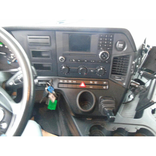 2014 Mercedes-Benz Antos-45810614