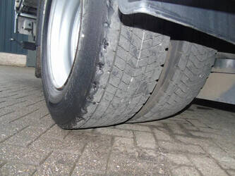 2014-mercedes-benz-antos-1428665-45810623