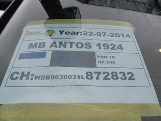 2014-mercedes-benz-antos-1428665-45810629