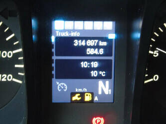 2014-mercedes-benz-antos-1428665-45810632