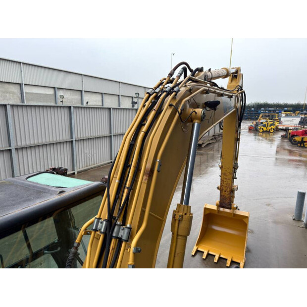 2004 Caterpillar 318CL-45810680