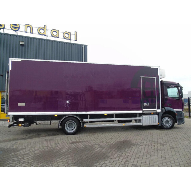 2013 Mercedes-Benz Antos-45810819