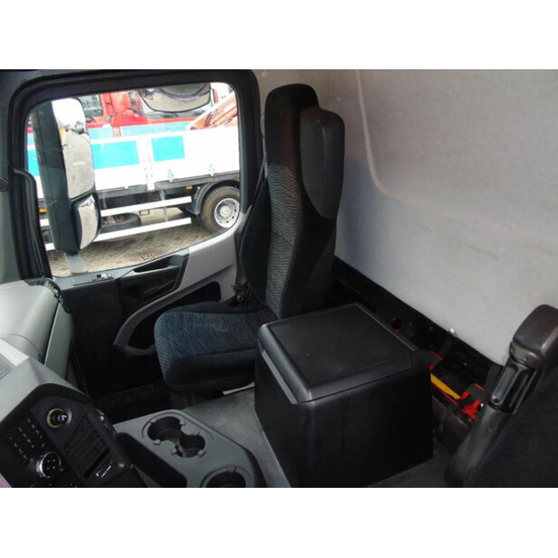 2013 Mercedes-Benz Antos-45810823