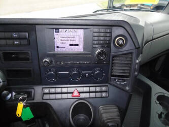 2013-mercedes-benz-antos-1428670-45810825