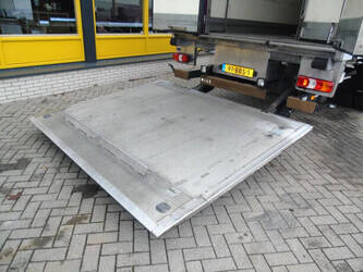 2013-mercedes-benz-antos-1428670-45810841