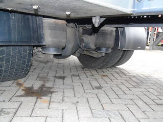 2013-mercedes-benz-antos-1428670-45810857