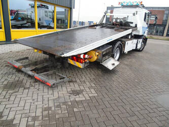 2011-iveco-eurocargo-1428671-45810875