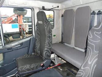 2011-iveco-eurocargo-1428671-45810879