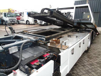 2011-iveco-eurocargo-1428671-45810881