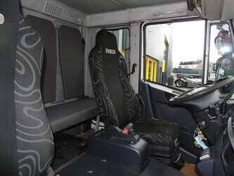 2011-iveco-eurocargo-1428671-45810895
