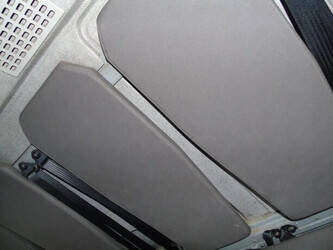 2011-iveco-eurocargo-1428671-45810906