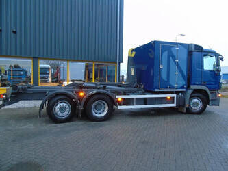 2009-mercedes-benz-actros-1428673-45810951