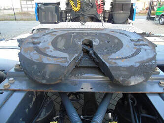 2014-daf-xf-410-1428674-45811020