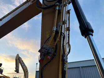 2019-caterpillar-323-1428675-45811051