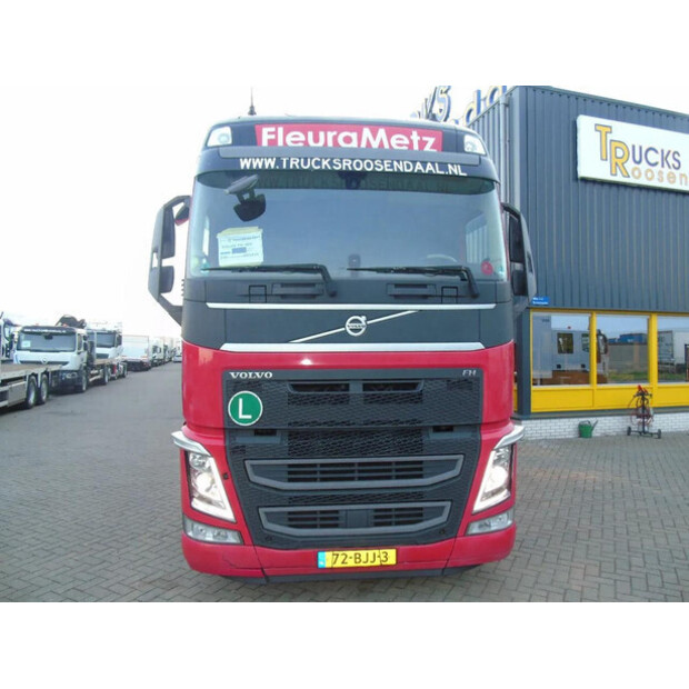 2017 فولفو FH-45811348