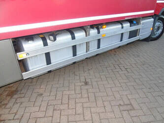 2017-volvo-fh-1428681-45811352