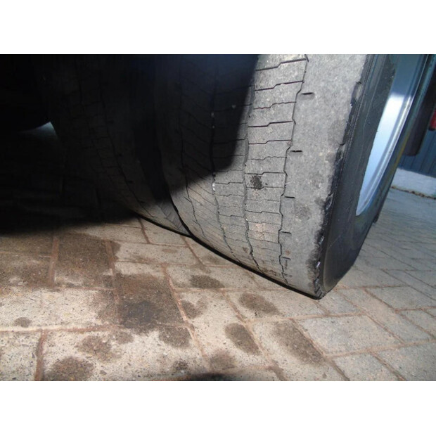 2017 فولفو FH-45811363