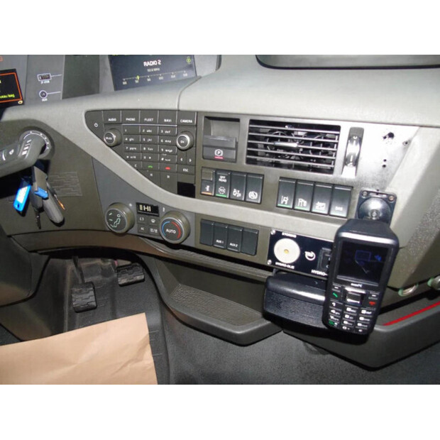 2017 فولفو FH-45811373