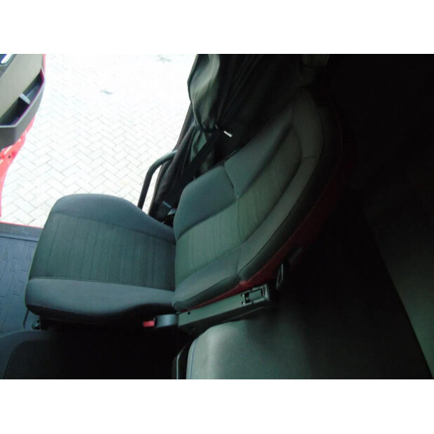 2017 فولفو FH-45811375